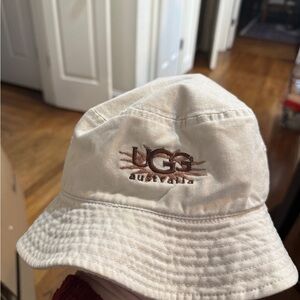 UGG Cream Bucket Hat